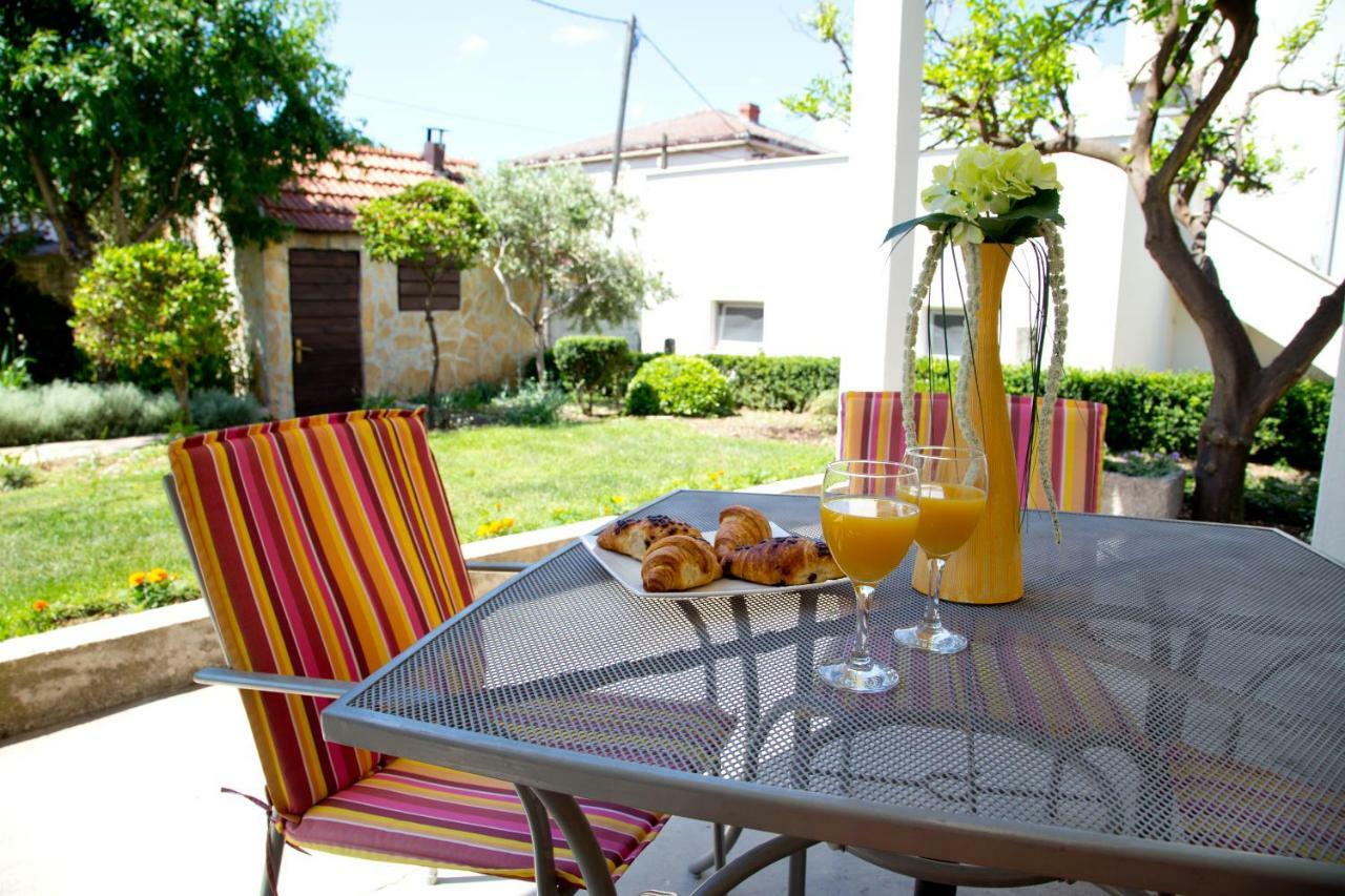 Ferienwohnung Apartman Topic Kaštela Exterior foto