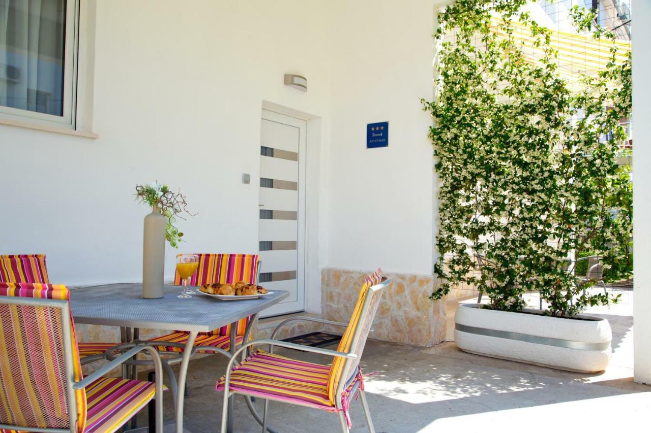 Ferienwohnung Apartman Topic Kaštela Exterior foto